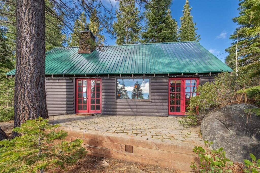 Coziest Cabin In Tahoe W Stone Fireplace Comfy Beds Close To Slopes & Lake Carnelian Bay Kültér fotó