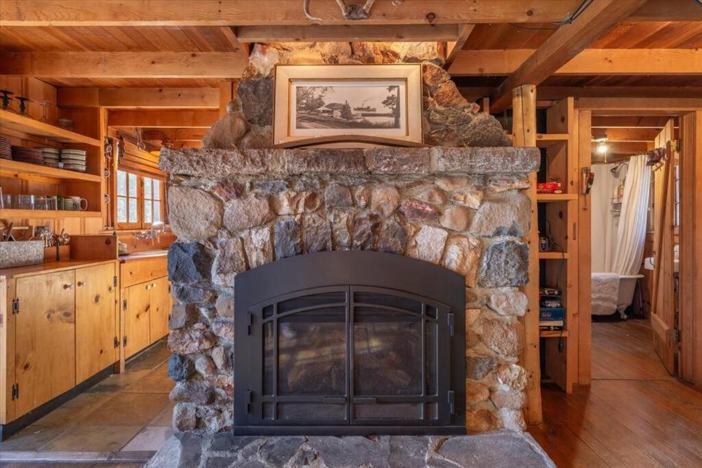Coziest Cabin In Tahoe W Stone Fireplace Comfy Beds Close To Slopes & Lake Carnelian Bay Kültér fotó