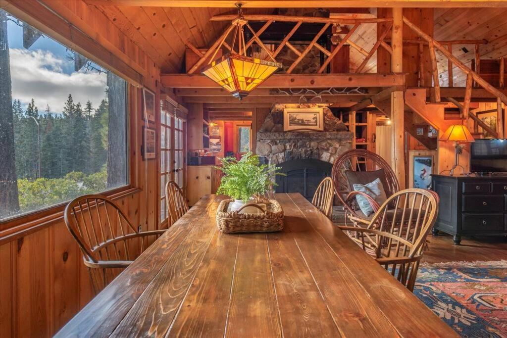 Coziest Cabin In Tahoe W Stone Fireplace Comfy Beds Close To Slopes & Lake Carnelian Bay Kültér fotó